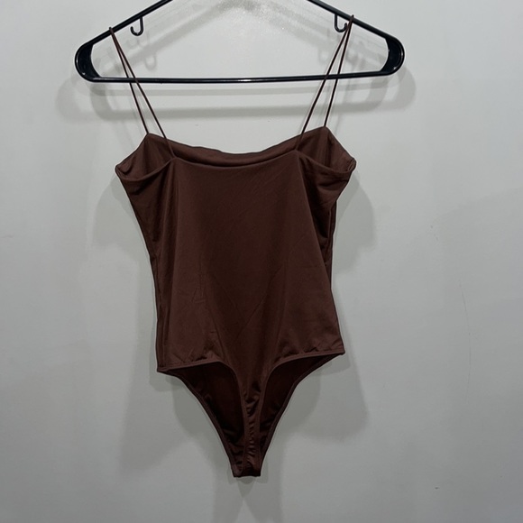 SWS contour  medium bodysuit - Picture 3 of 4